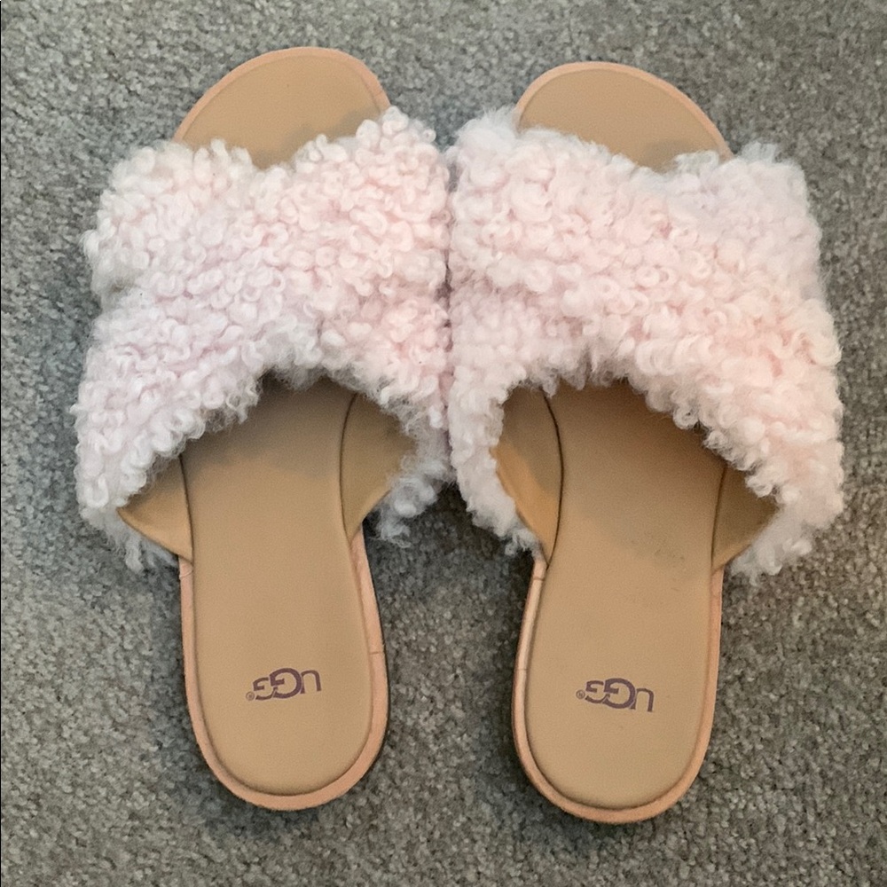 UGG Women’s Joni Furry Slide Sandals